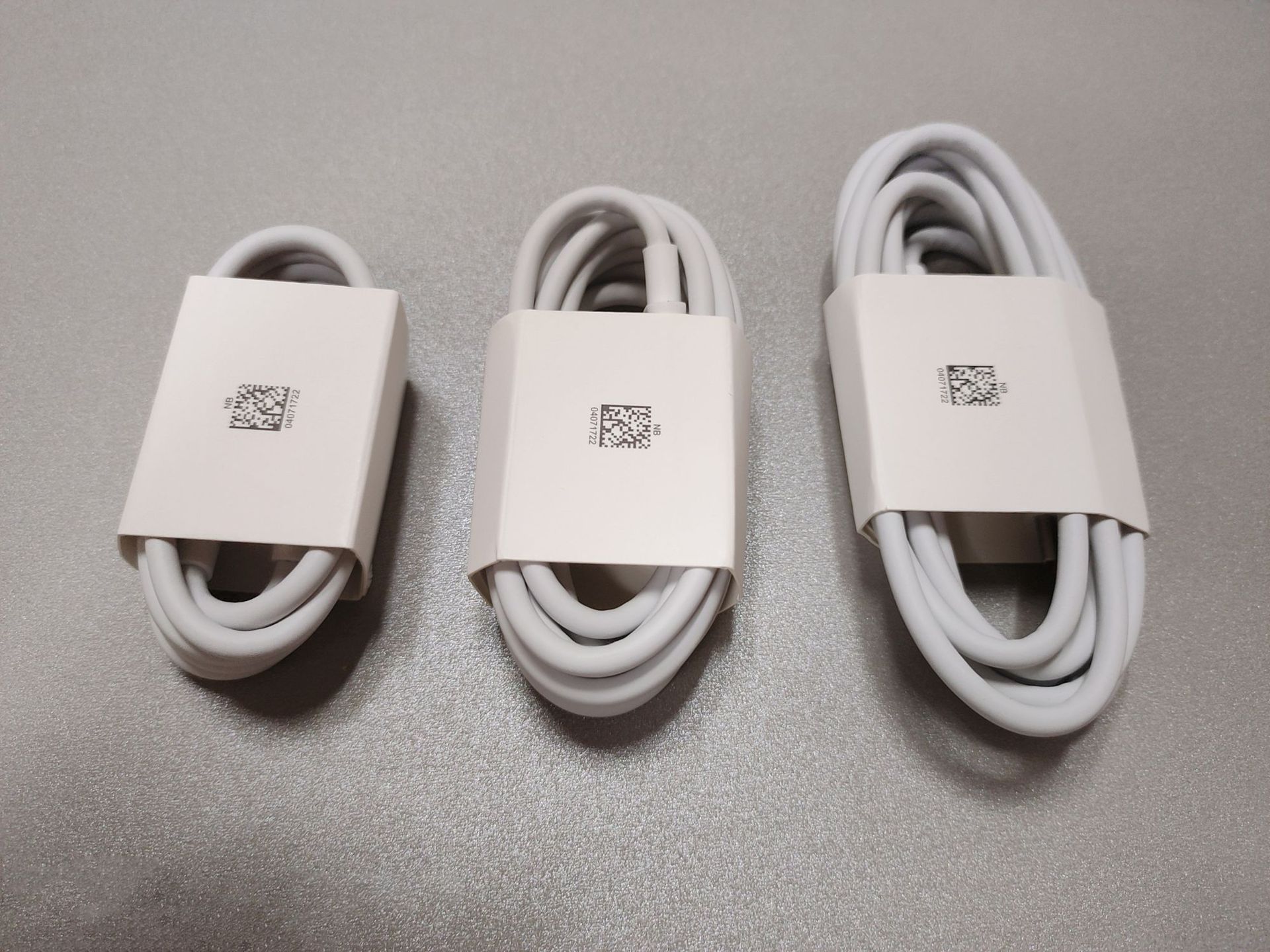 Varrai Charging Cables detail photo 14
