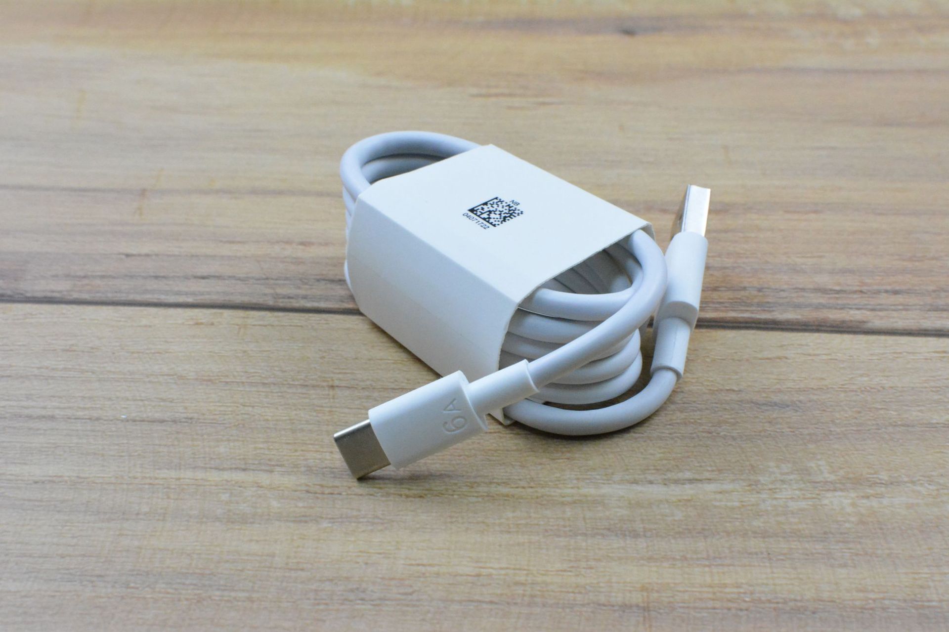 Varrai Charging Cables detail photo 6